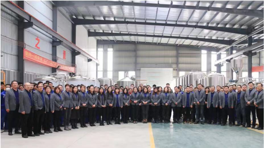 beer brewing equipment team